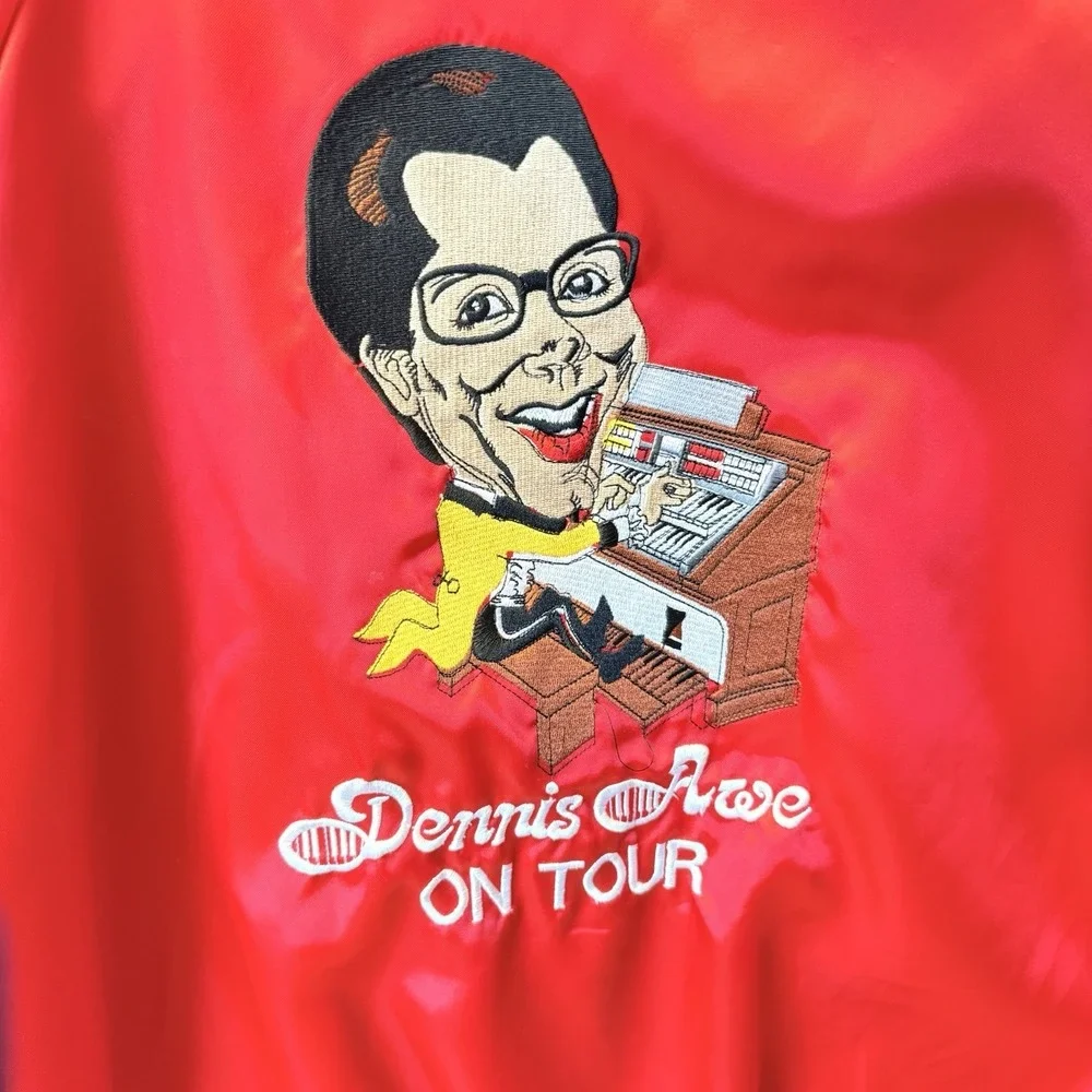Vintage Dunbrooke Pla Jac Dennis Awe On Tour Satin Bomber Jacket Red‎ XL Organ